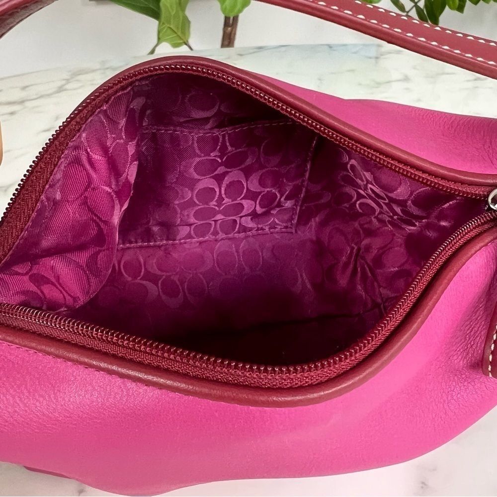 COACH Vintage Y2K EST. 1941 Leatherware Mini Shoulder Baguette Bag Pink Leather - Picture 11 of 12